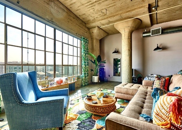 Living-Room-in-Studio-Apartment-Facing-Windows