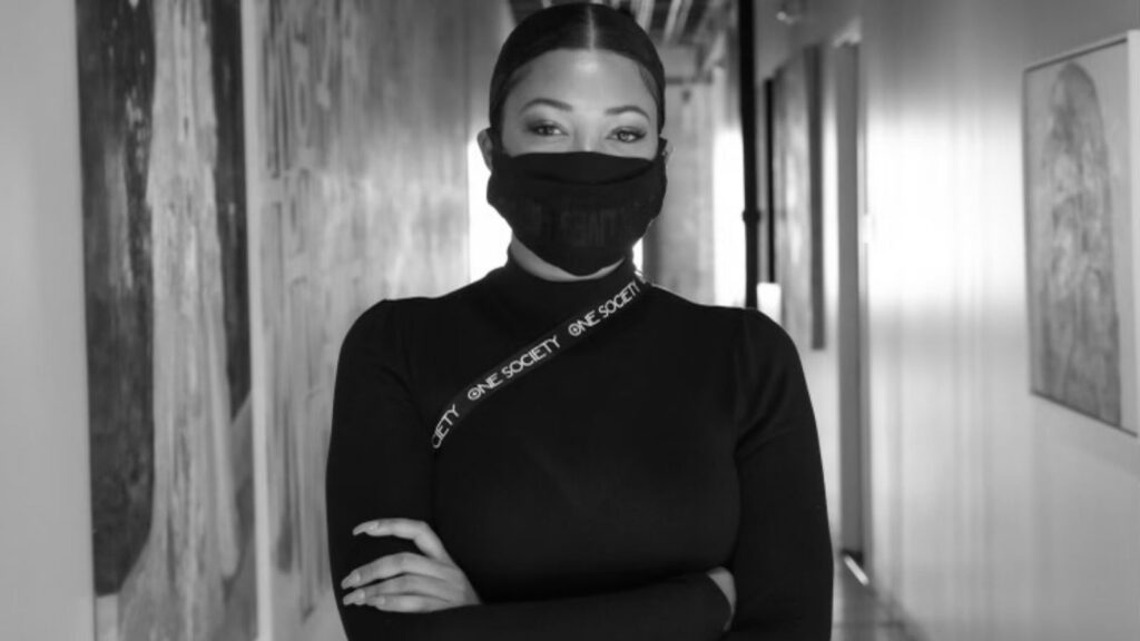 Kristen-Ingram-Wearing-Mask